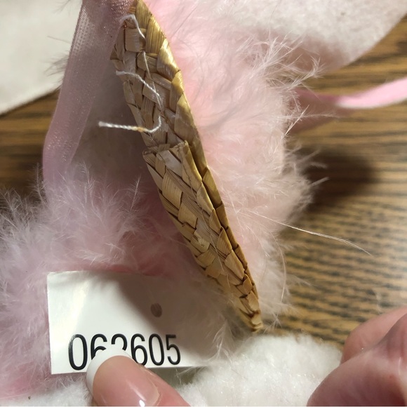 Annalee 6” Spring fancy bunny Easter 2005 feather boa - Picture 8 of 8